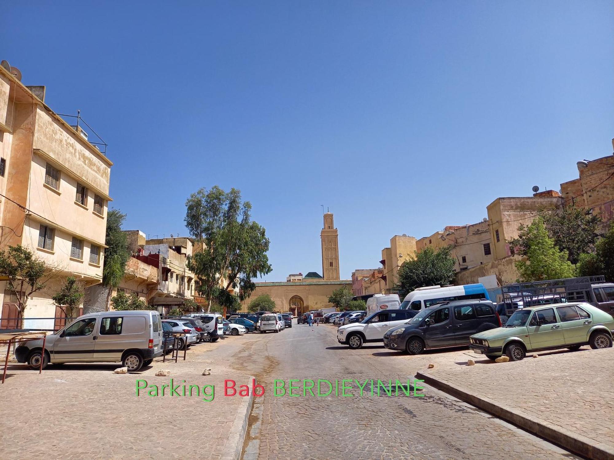 ホテル Riad Mehdi メクネス エクステリア 写真