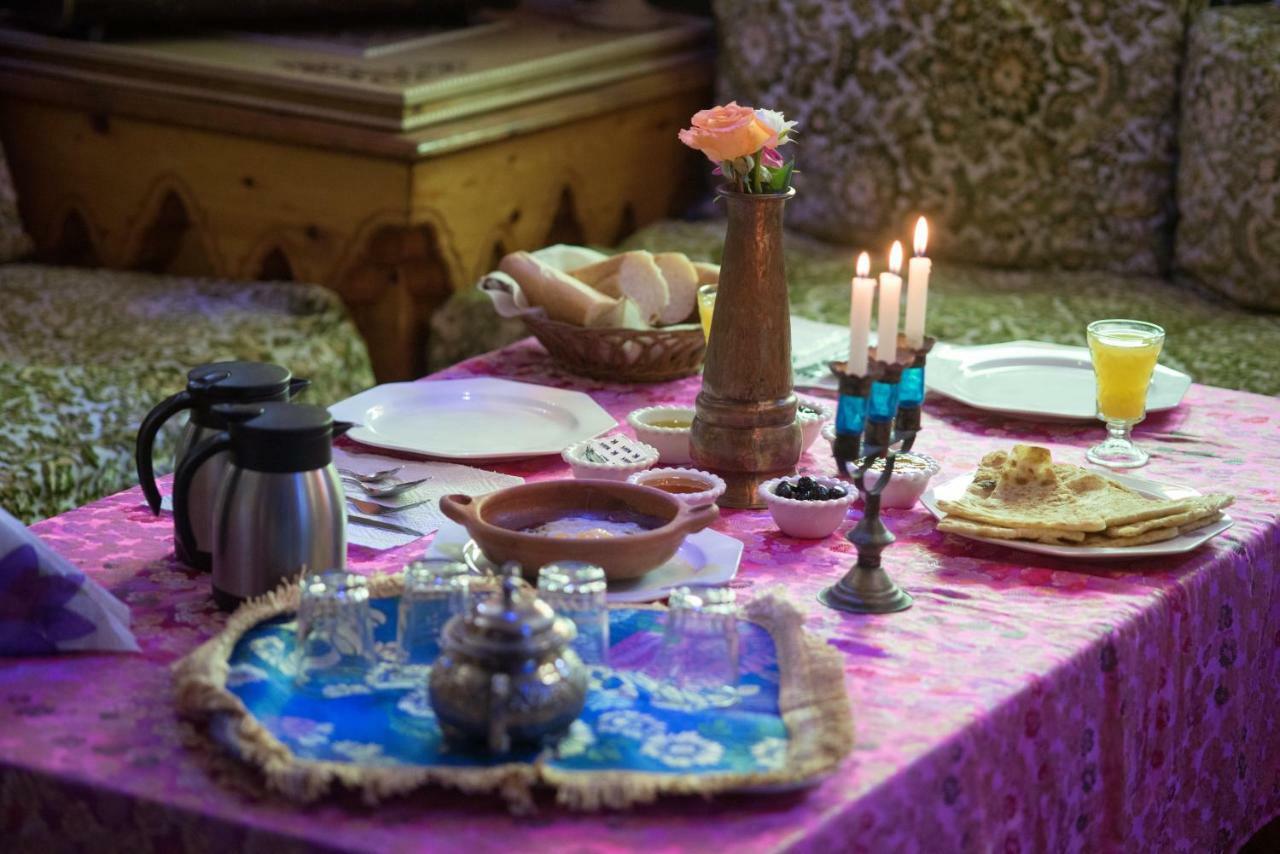 ホテル Riad Mehdi メクネス エクステリア 写真