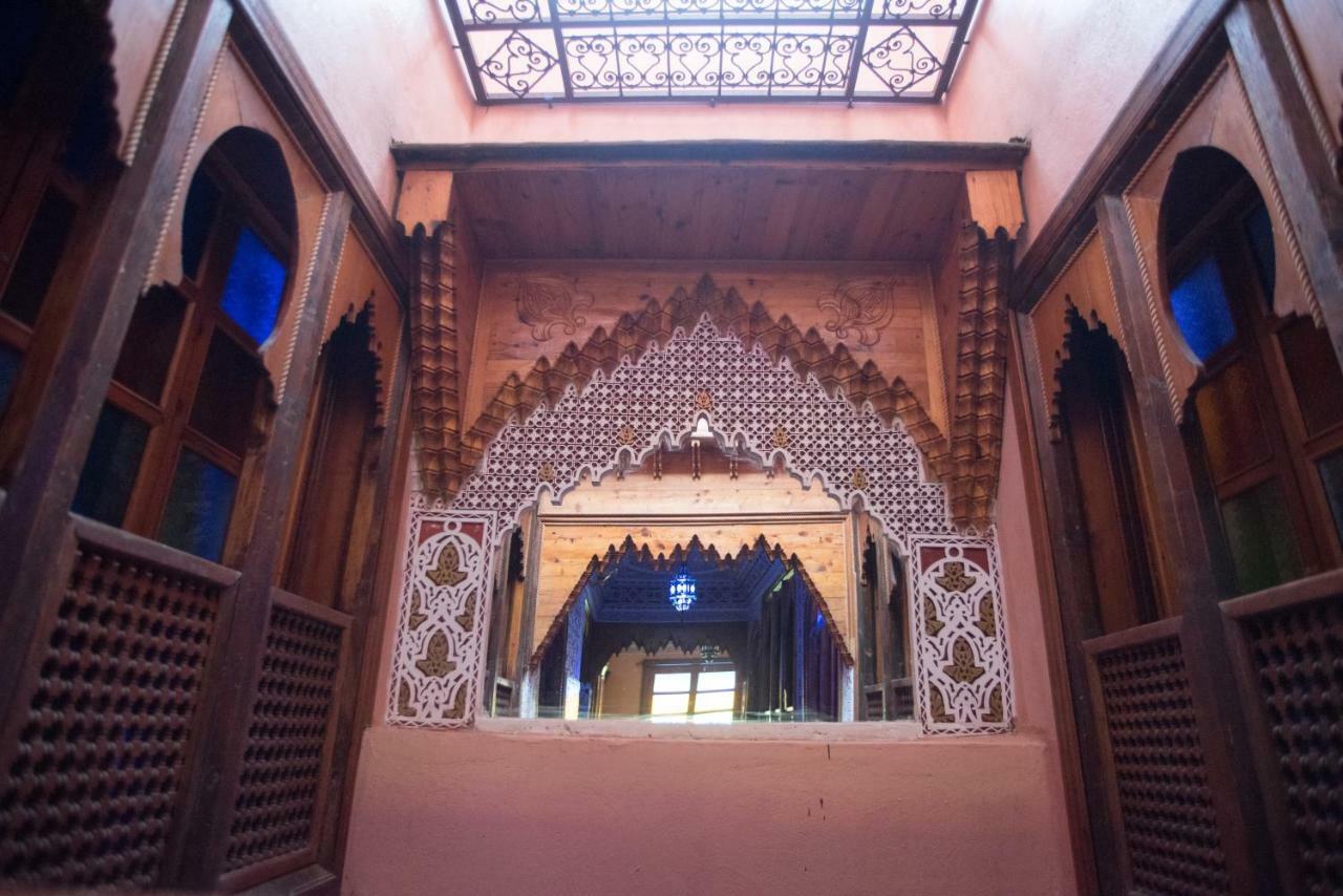 ホテル Riad Mehdi メクネス エクステリア 写真
